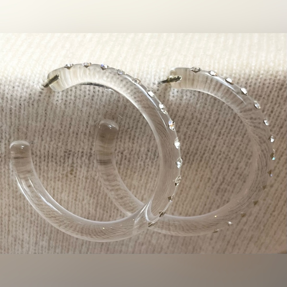transparent lucite hoop earrings with crystal accents - Picture 5 of 9